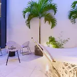 Sunny 2Br With Pool In Casco Antiguo