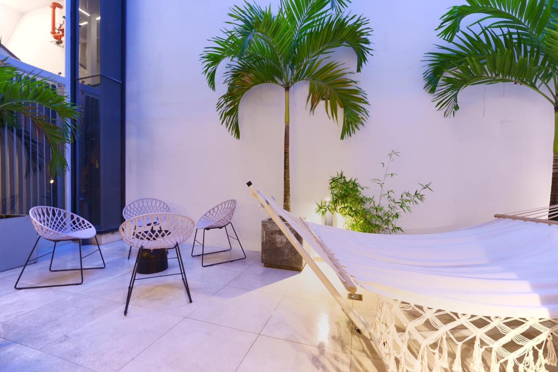 Sunny 2br With Pool In Casco Antiguo *