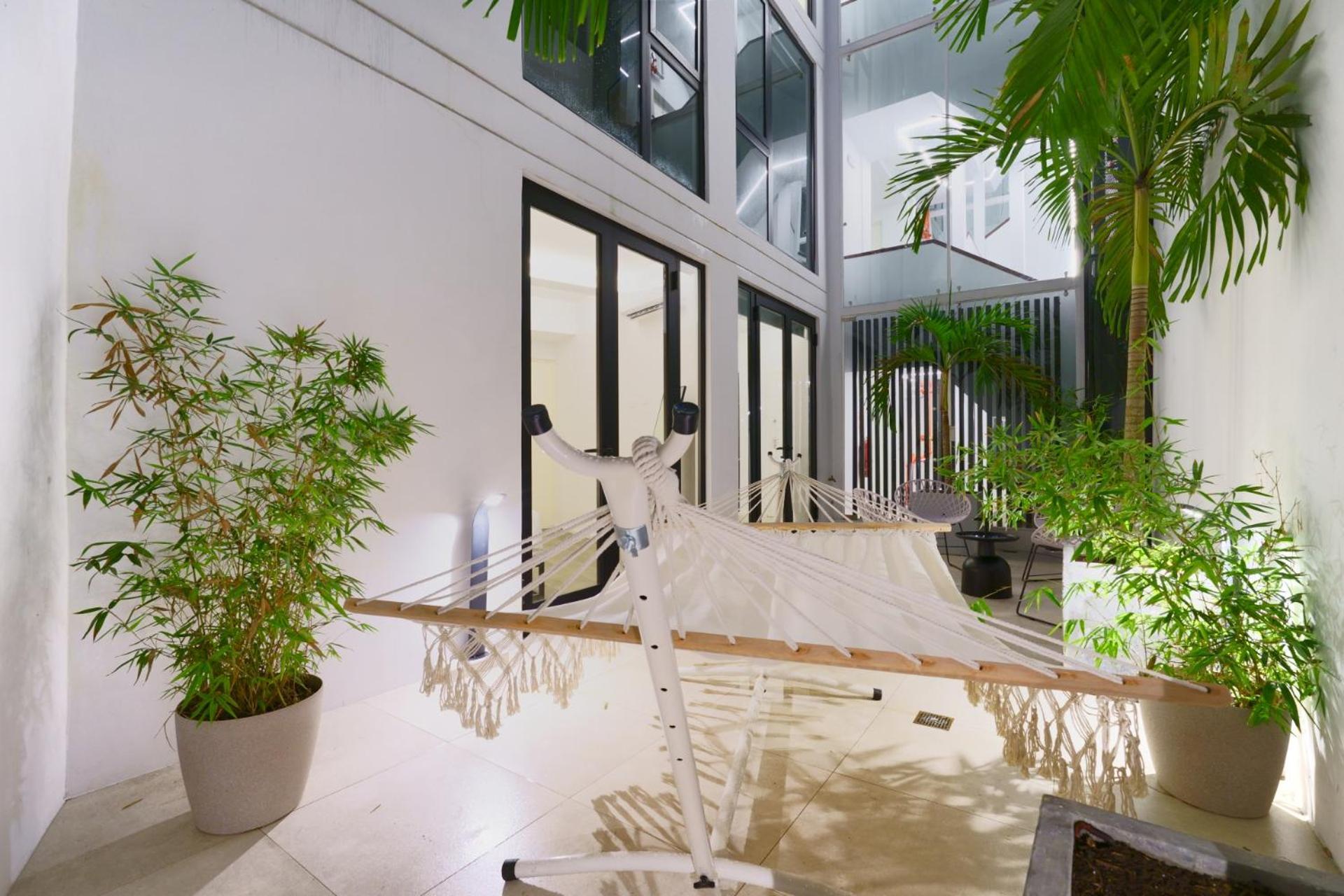 Sunny 2br With Pool In Casco Antiguo Apartment