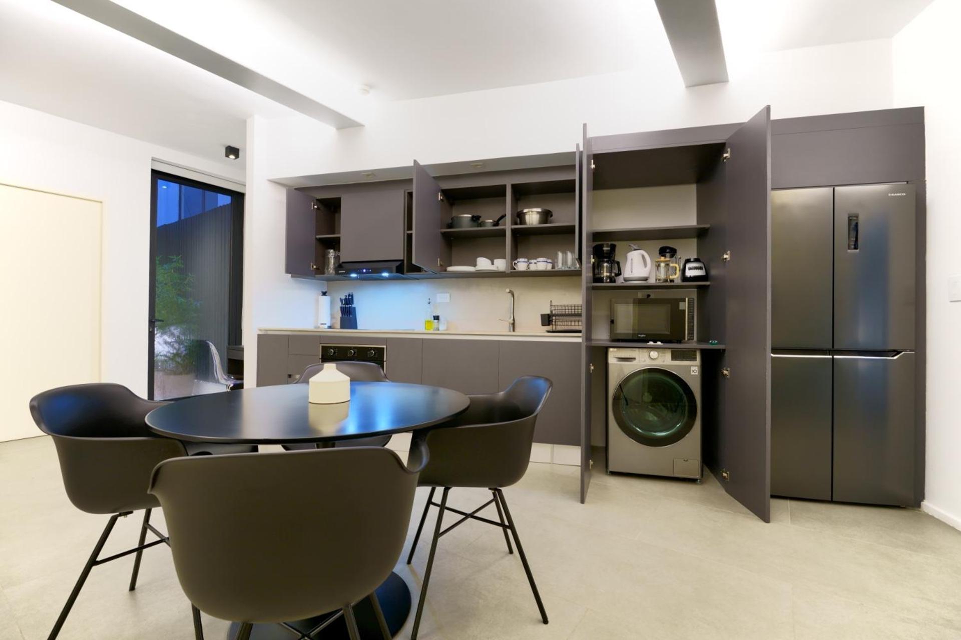 Apartment Sunny 2br With Pool In Casco Antiguo *